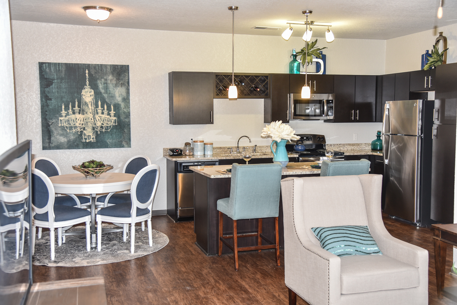 Photos of Springs at Knapp's Crossing in Grand Rapids, MI